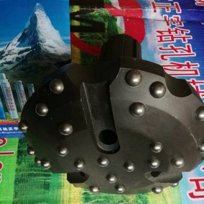 光伏230釬頭 240釬頭廠家，潛孔低風(fēng)壓鉆頭，鉆頭** 名達(dá)正宇鉆頭質(zhì)保