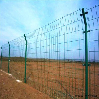 朋英實體廠家出廠價批發 光伏電廠圍欄網 耐候安全防護圍欄網 邊框帶架圍欄網