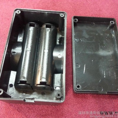 廈門注塑廠家專業(yè)生產(chǎn)批發(fā)鋰電池充電器外殼 TYH18650單充雙充塑料充電器外殼 配彈片