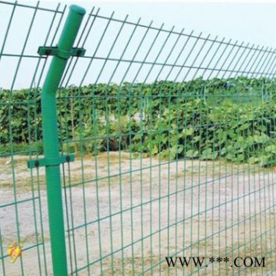 供應(yīng)電站圍欄網(wǎng)    光伏發(fā)電站圍欄網(wǎng)   高速公路護欄網(wǎng)   光伏發(fā)電隔離柵   護欄網(wǎng)     圈山護欄網(wǎng)