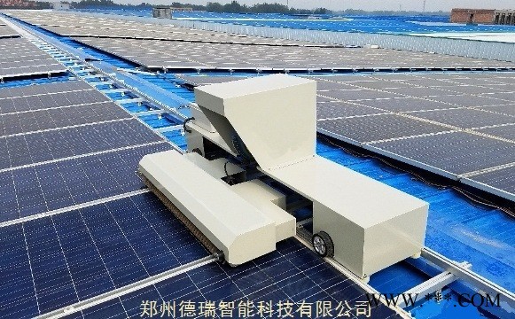 德瑞智能提供光伏組件清洗服務(wù),光伏清洗車