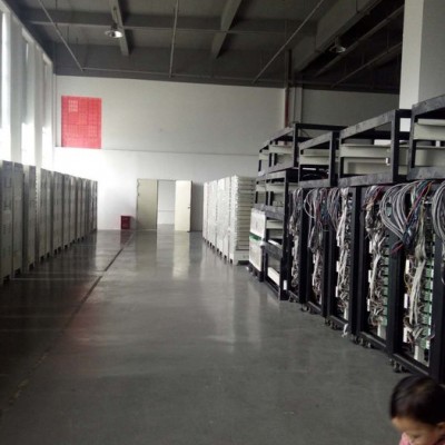 新威5V2A 二手圓柱鋰電池18650/32700/32650容量分級(jí)篩選512通道分容柜