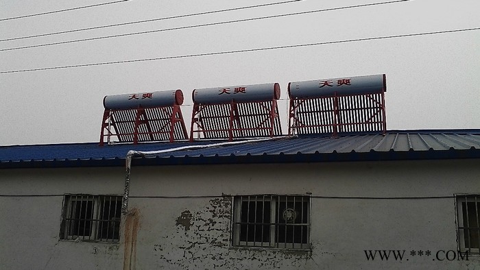 家用太陽(yáng)能熱水器取暖
