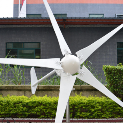 工廠3000W小型風力發(fā)電機48V家用通訊移動基站用風機高效率風能