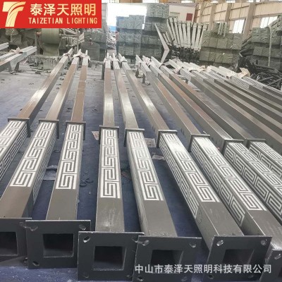 太陽能戶外照明led路燈桿廠家6米8米9米熱鍍鋅燈桿籃球場操場燈桿
