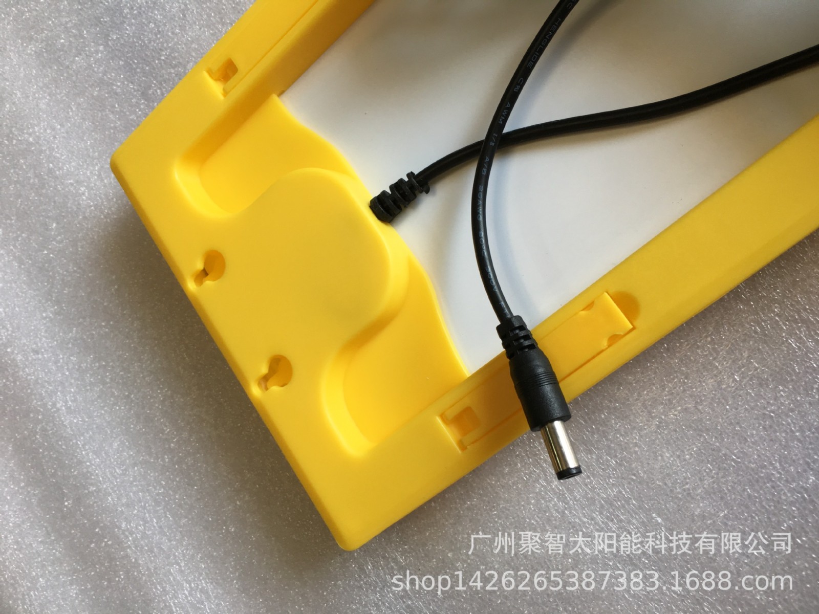 廠家直銷 特價(jià)銷售3W玻璃板太陽能層壓板 燈具玩具太陽能電池板