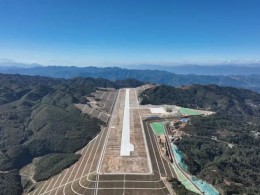 云南鳳慶通用機場建設(shè)工程項目土石方、地基處理及排水工程施工